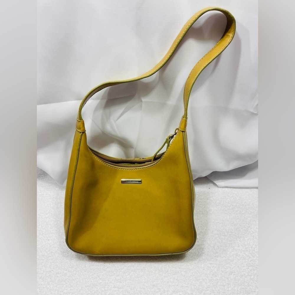 Unused Nine West very small tote tan/light brown with makeup mirror